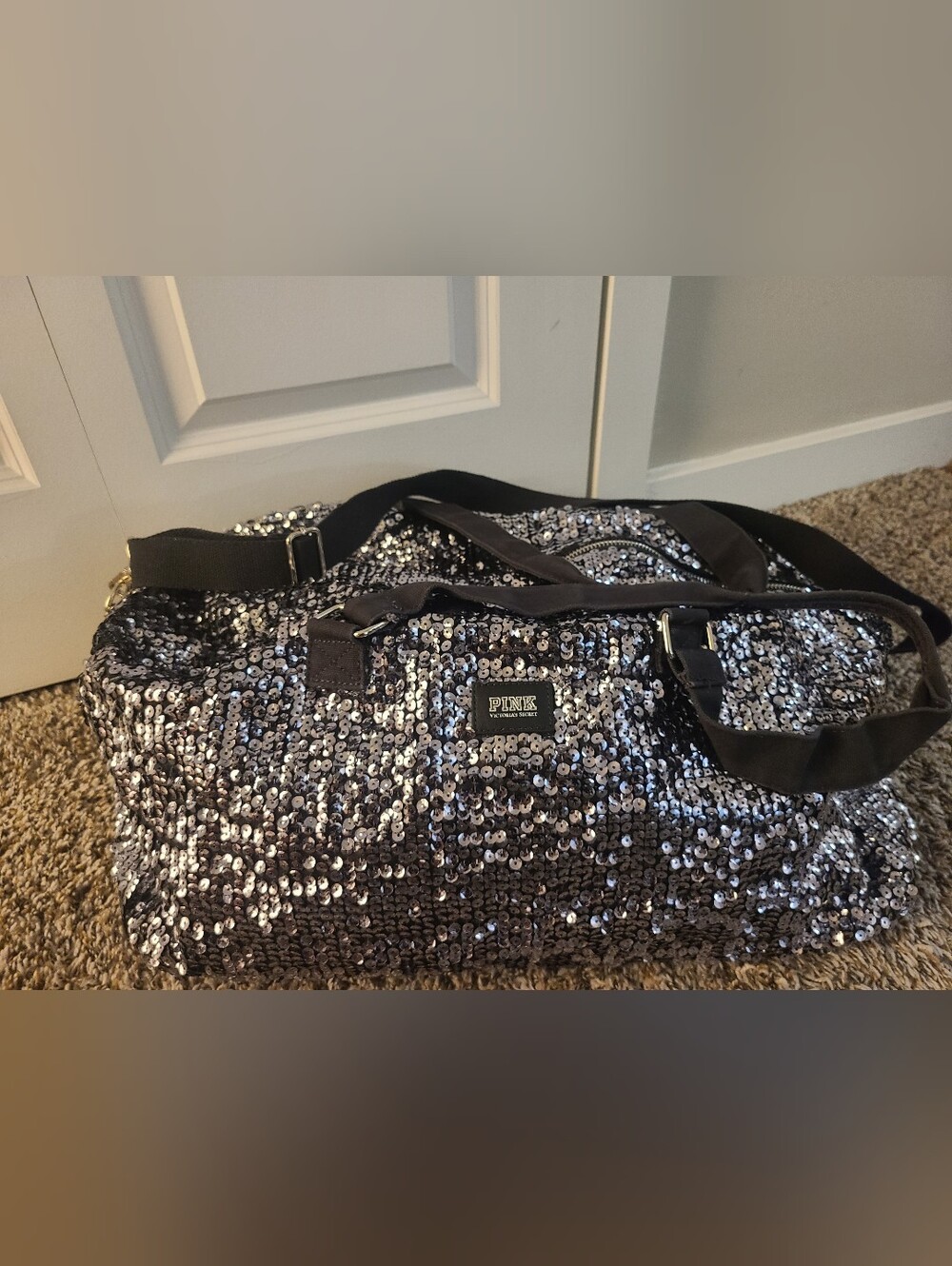PINK Victoria's Secret Silver Sequin Weekender Bag with Black Straps - Offers - Picture 11 of 16